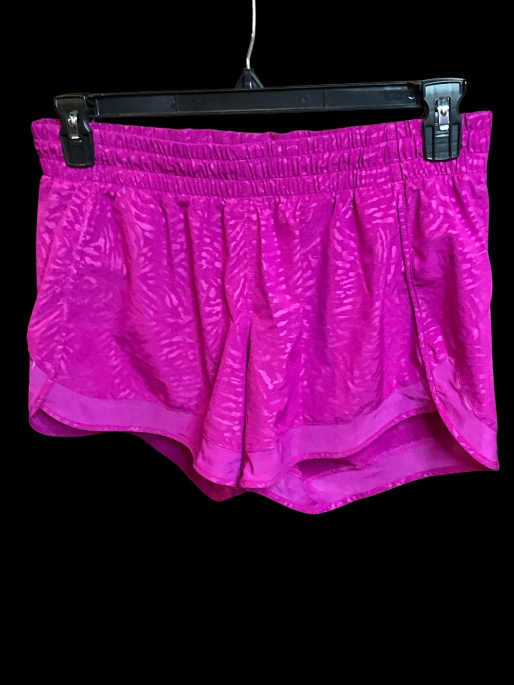 Athleta mesh racer run short, size M - Picture 2 of 5